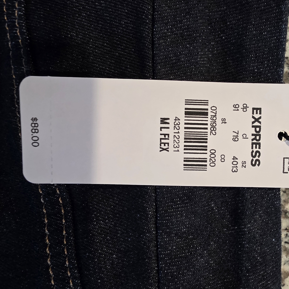 Express Mid Rise Flex Jeans - M Long
